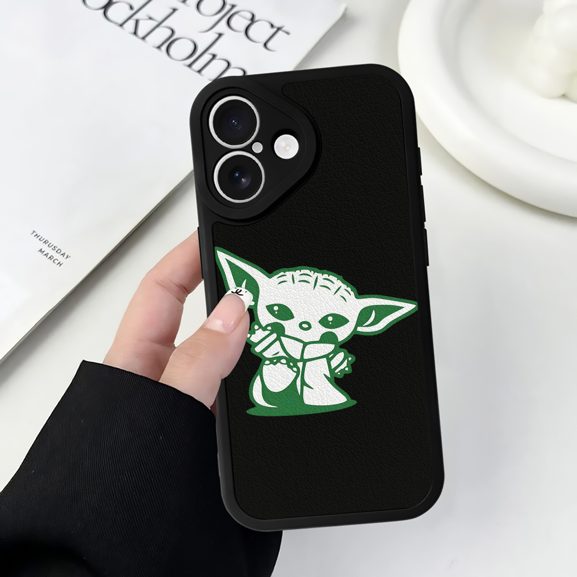 （画像用） スター・ウォーズ Star Wars 【iPhone 16シリーズ対応】シリコンスマホケース（レザー調） 材質：シリコン